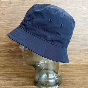 lululemon Black Water Repellent Fisherman‎ Boating Bucket Hat Size S/M 21”